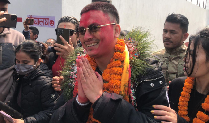 पक्राउ परेकै दिन रिहा भए अभिनेता पल शाह [तस्वीरहरू]