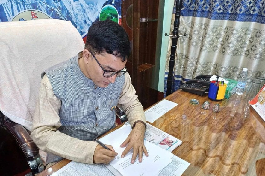 समय सिमा सकिनै लाग्दा कोशीका सभामुख गौतमले दिए राजीनामा
