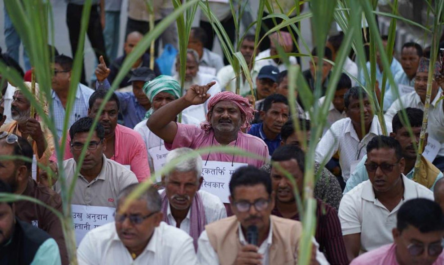 अनिश्चितकालीन राजमार्ग बन्द गर्ने उखु किसानको चेतावनी